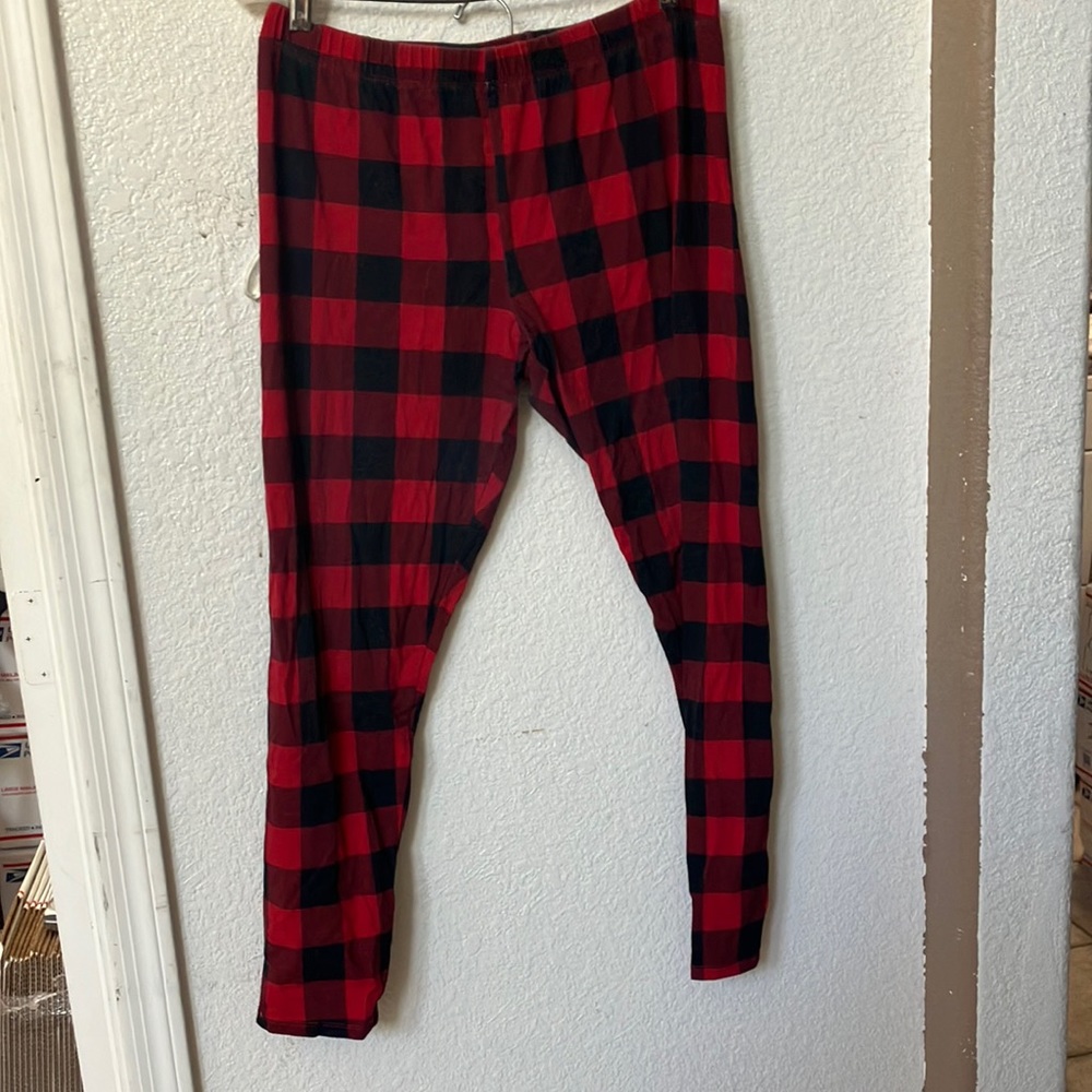 FINAL MARKDOWN No boundaries Buffalo plaid leggings xl